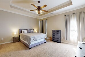 4 sovrum, strykjärn/strykbräda, internet och sängkläder