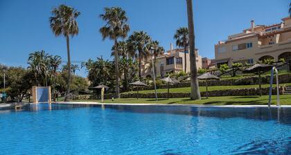 Casa Oliver for Kitesurfer Families & Groups of 9. Garden, Pool, Padel, Garage