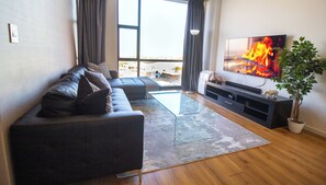 Luxury Apartment, City View | Living area