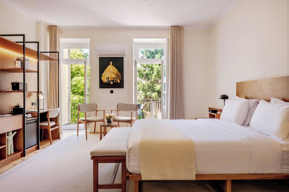 Quarto premium, vista para o jardim | 1 quarto, frigobar, cofres nos quartos, individualmente decorados