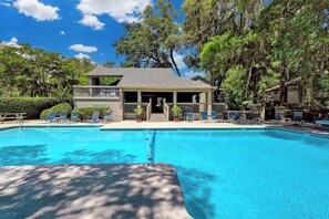 Pool - Pet Friendly Retreat w/ Pool Near Golf Hilton Head (Hilton Head Island)