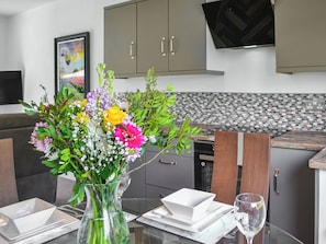 Dining - Emmotland Retreat - UK44180 (Driffield)