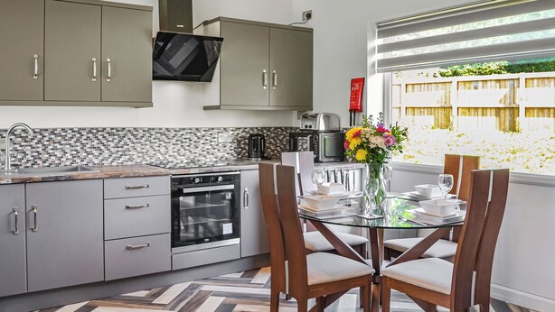 Private kitchen - Emmotland Retreat - UK44180 (Driffield)
