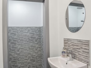 Towels - Emmotland Retreat - UK44180 (Driffield)