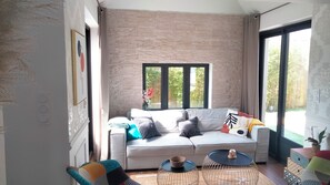 Living area - Maison de Ville au Calme au Coeur de la Vallée de la Loire et de ses Châteaux (Chambray-lès-Tours)