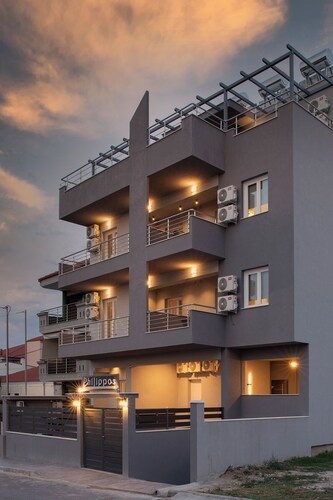 Philippos Residences