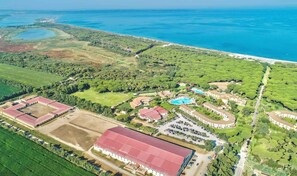 المنشأة من الخارج