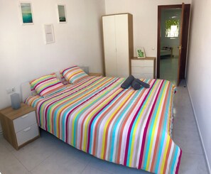 2 Schlafzimmer, Bügeleisen/Bügelbrett, WLAN, Bettwäsche