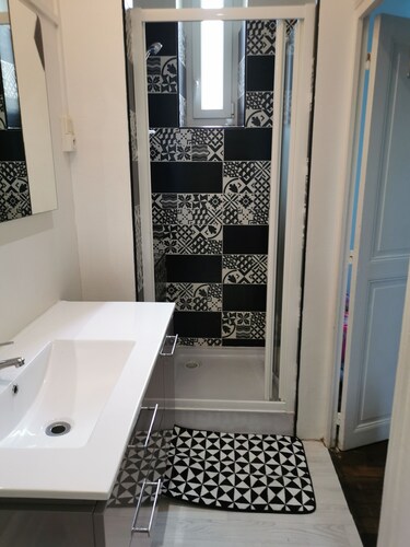 A 450m de la Gare de Nevers Appartement 1ère Étage