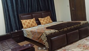 Deluxe-Doppelzimmer | 1 Schlafzimmer, schallisolierte Zimmer, Bügeleisen/Bügelbrett
