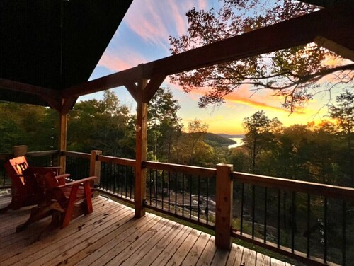The Sunrise Cabin w/ Amazing  Views