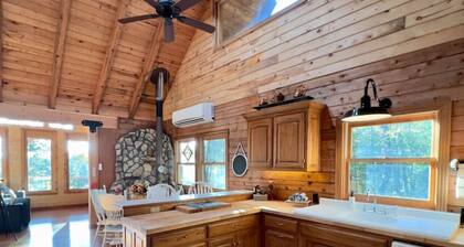 The Sunrise Cabin w/ Amazing  Views