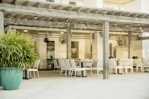 Outdoor dining - Unit 141 @ The Pointe | Resort Pool + Hot Tub | Grills, Fire Pit, & Restaurant (Rosemary Beach)