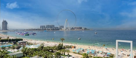 Playa en los alrededores