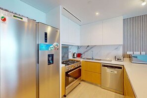 Microwave, oven, stovetop, dishwasher