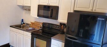Historic Getaway near Harpers Ferry, Frederick, Antietam, C&O Canal and more!