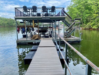 Grey Goose on Lake Lanier with Deep Water Dock, 3 Kayaks & 1 Paddle Board incl.