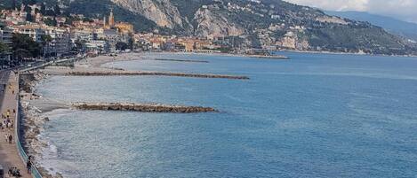 Accommodatie ligt op het strand