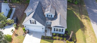 Spacious 4BR, 3BA Pawleys Island vacation rental near beaches and top-rated golf courses like Caledonia and True Blue—ideal for coastal getaways, golf trips, and family beach vacations.