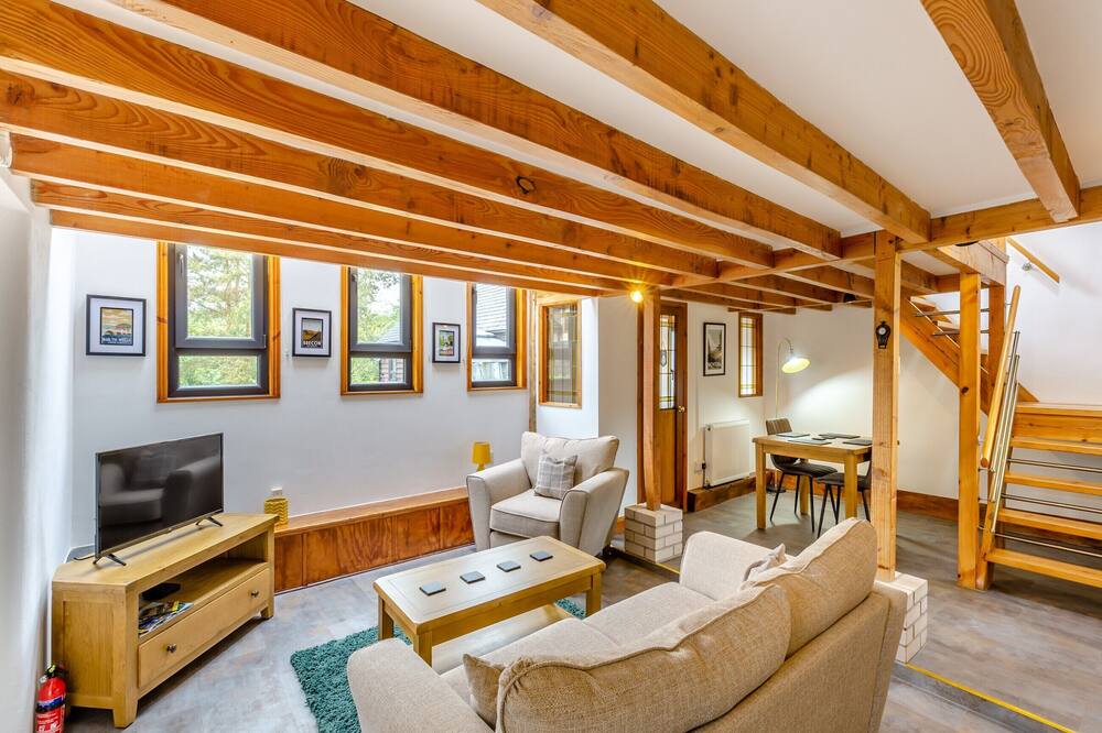 1 bedroom accommodation in Llanidloes, near Rhayader and the Elan Valley