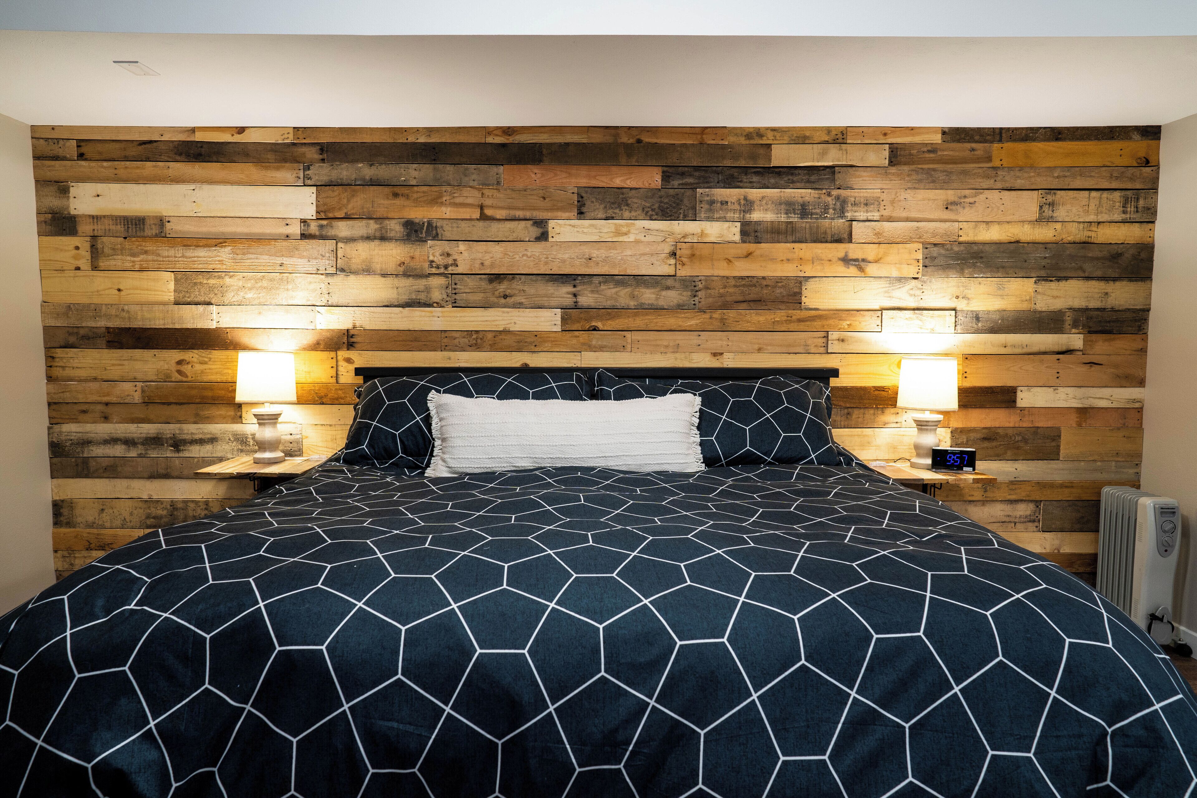 NEW - North Spokane Retreat - 2 Kings, 2 Bath - Remodeled June 2024