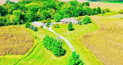 Grafton Getaway @ Countryside. Sleeps 31. Over 6,000 sq feet on 5 acres