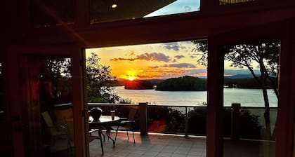 Enjoy your own slice of paradise on Lake Keowee. On the water & amazing sunsets.