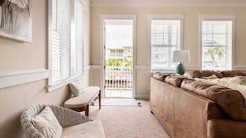 Una Smart TV, un reproductor de DVD