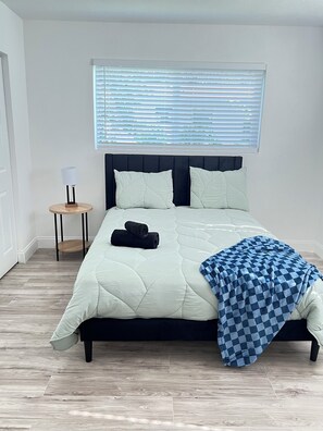 3 bedrooms, iron/ironing board, WiFi, bed sheets - Luxury Fort Lauderdale spacious home ! (Fort Lauderdale)