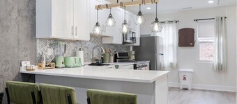 Cozy Boho Chicago - 10 Minutes to Downtown Chicago