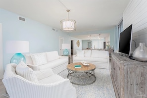 Smart TV - "Kokomo" Luxury Beach Condo Emerald Dolphin Condos Unit 1110 (Gulf Breeze)