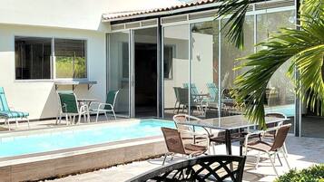 Familjestuga | Pool