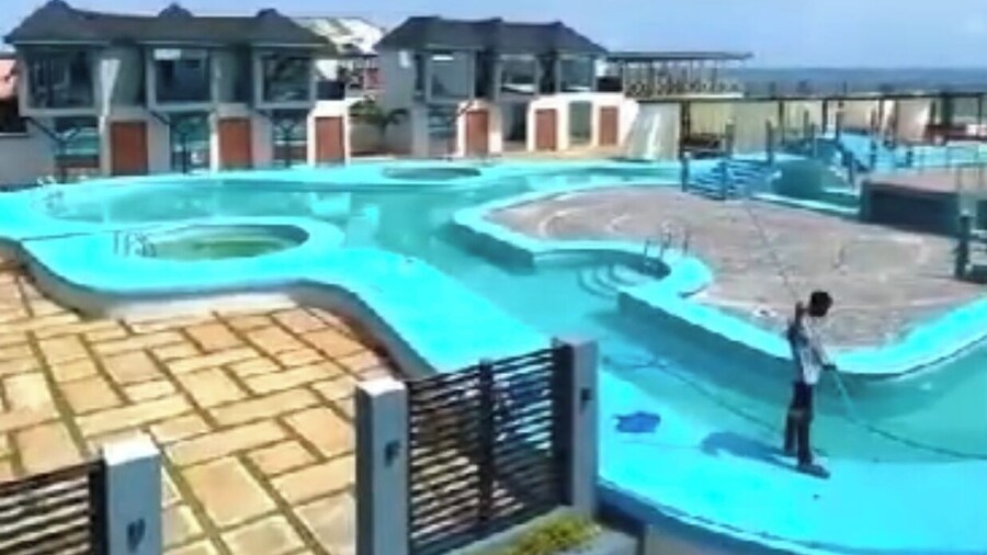 1 bedroom penthouse on the beach ikate