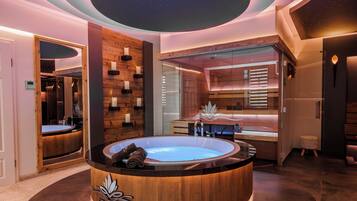 Luxus-Suite "Deluxe" | 1 soveværelse, premium-sengetøj, dundyner, pengeskab på værelset