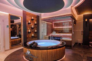 Luxus-Suite "Deluxe" | เครื่องนอนระดับพรีเมียม, ผ้านวมขนเป็ด, ตู้นิรภัยในห้องพัก