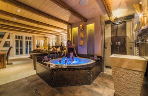 Wellness-Suite "Waldestraum" | Premium bedding, down duvets, in-room safe, individually decorated - SPA VILLA Beauty und Wellness Resort (Wingerode)