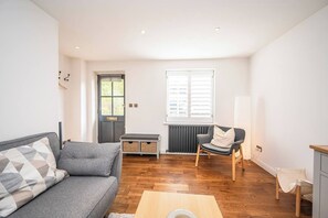 TV - Greenwich House 10 mins to O2 - Free Parking  - Pass the Keys (London)