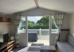 Living area - Beautiful 3-bed Chalet in Newquay (Newquay)