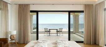 Villa Meridian [RLUZ29]