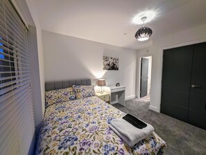 独立别墅 | 4 多间卧室、熨斗/熨衣板、免费 WiFi、床单