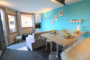Dining - Mon Petit Chez moi (Morzine)