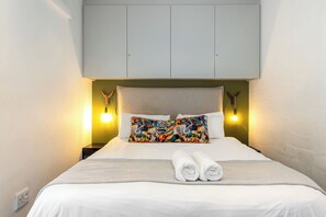 2 quartos, ferros/tábuas de passar roupa, Wi-Fi, roupa de cama