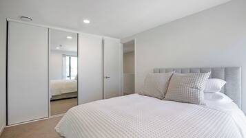 2 chambres, fer et planche Ă repasser, Wi-Fi, draps fournis