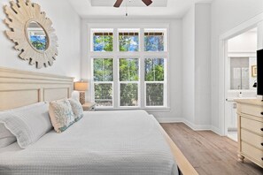 3 عدّة غرف نوم ومكواة/لوح كي وواي فاي مجانًا وملاءات أسرّة