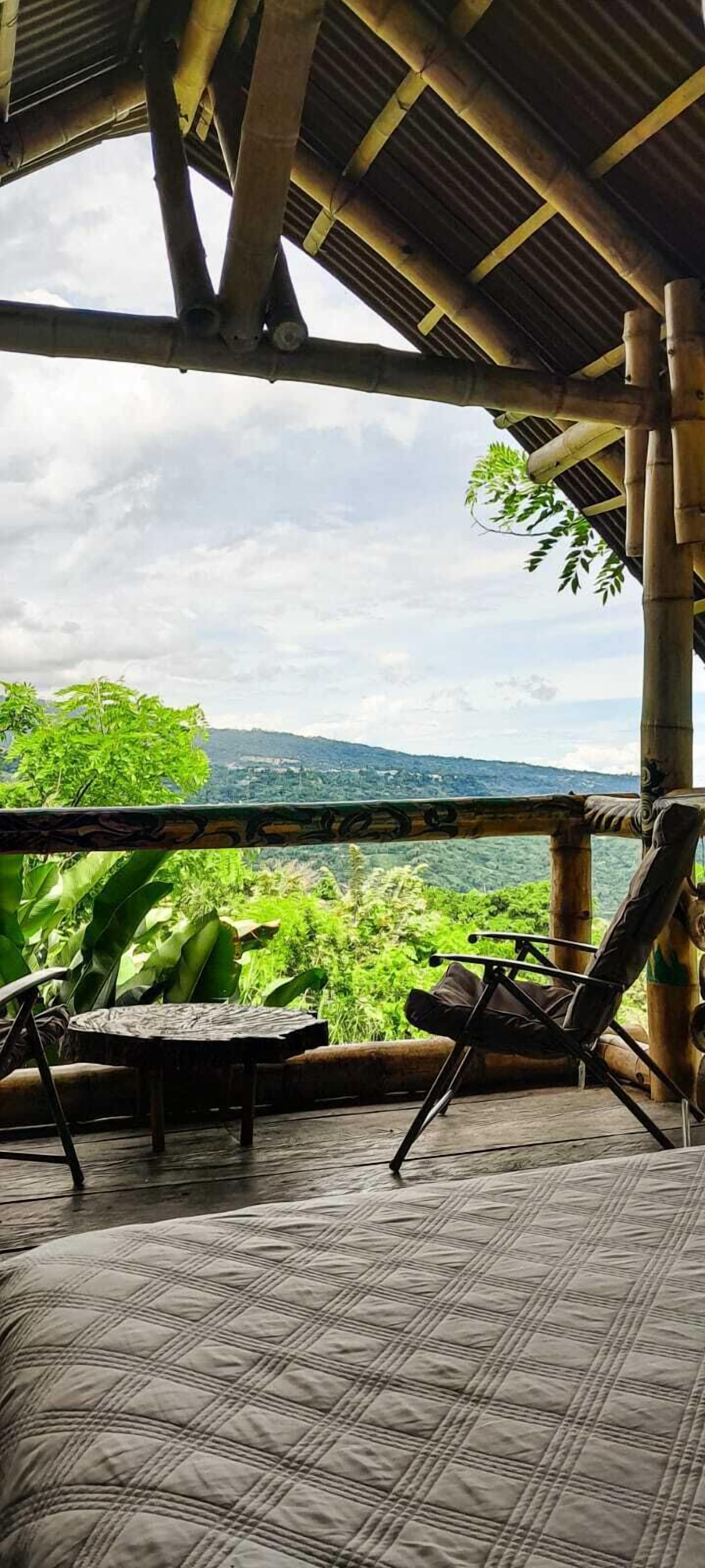 Kabin Basic, balkon, pemandangan gunung