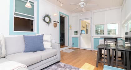Dewey Beach House. Just steps from the Ocean and all the Dewey fun spots