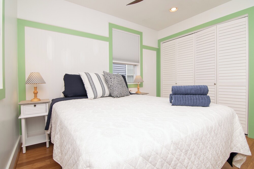 Dewey Beach House. Just steps from the Ocean and all the Dewey fun