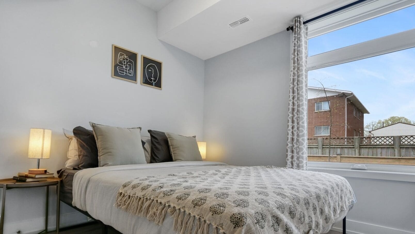 2 bedrooms, iron/ironing board, travel cot, free WiFi