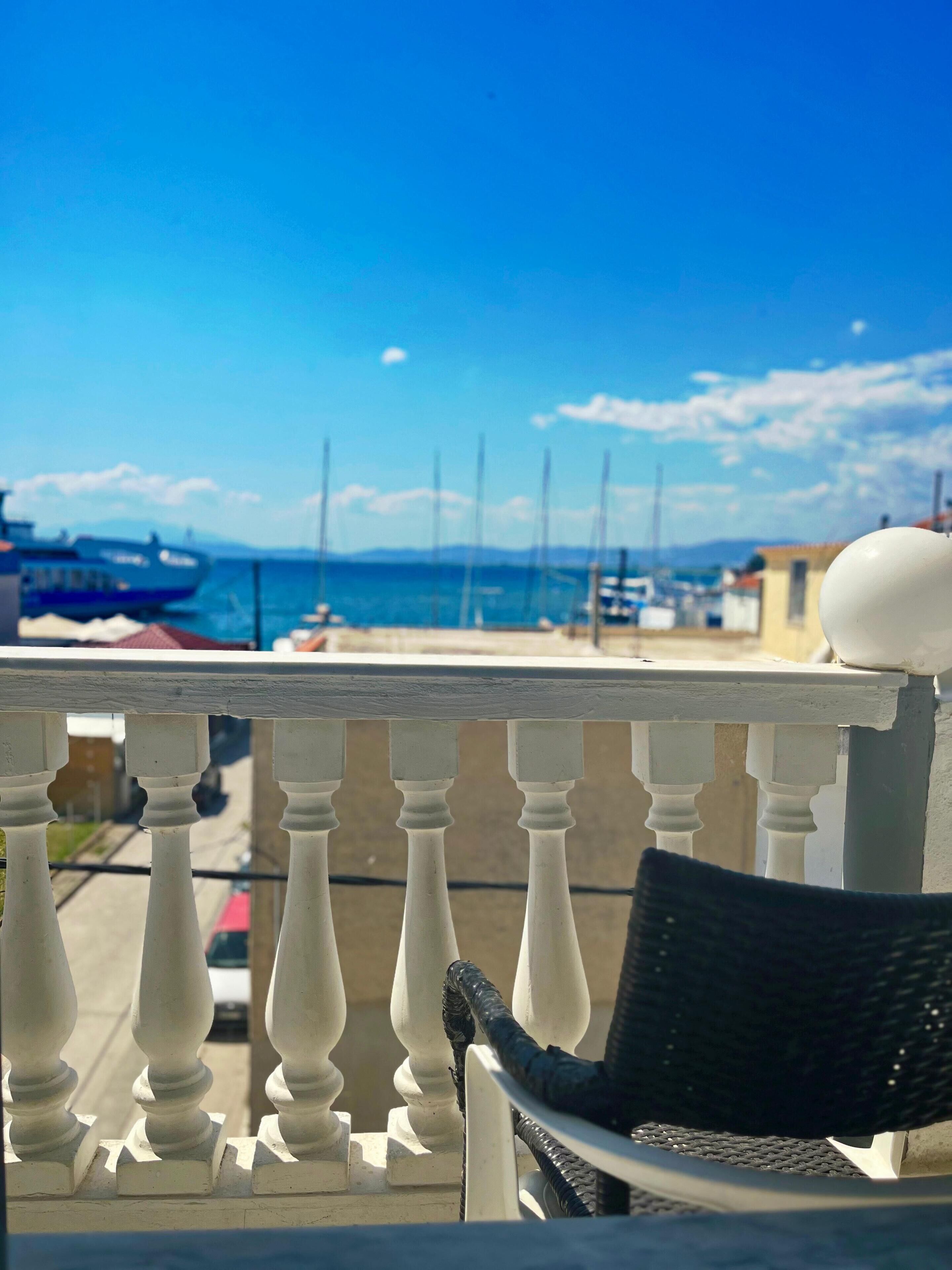 Phòng đôi hoặc 2 giường đơn phong cách cổ điển, ban công | Hiên