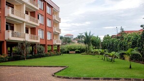 Apartment | Property grounds - Luxury Cozy Kampala Apartment With 2 Bedrooms (Kampala)